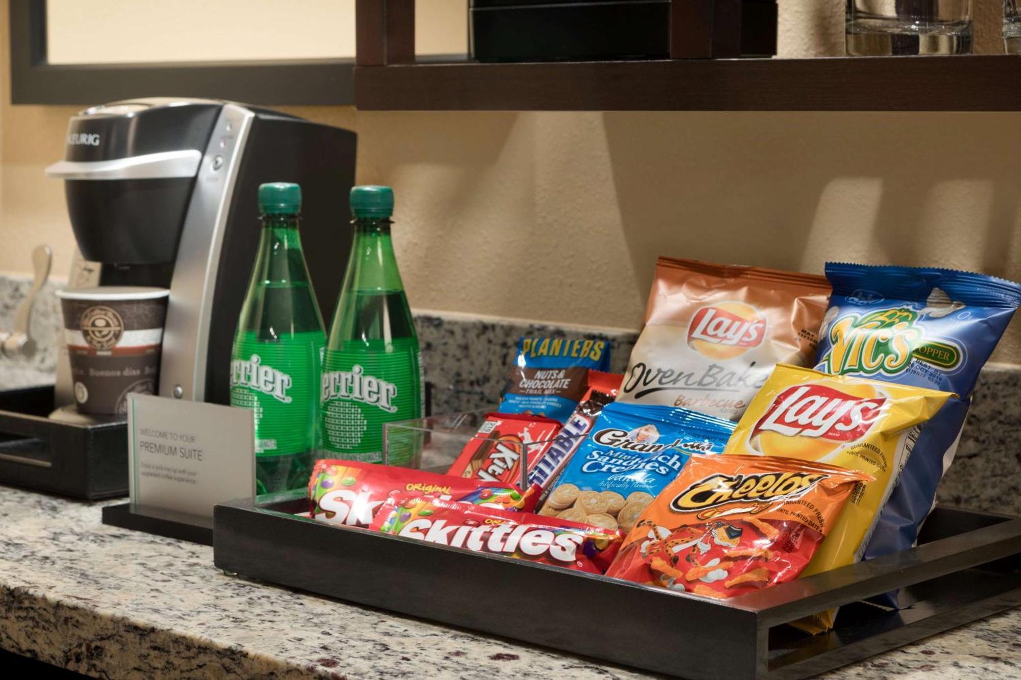 Embassy Suites Des Moines Downtown Ngoại thất bức ảnh