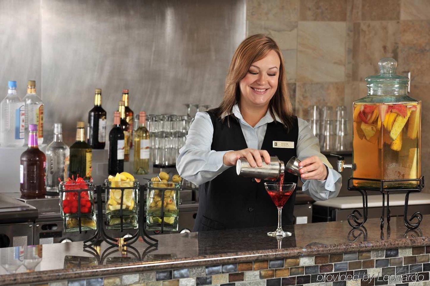 Embassy Suites Des Moines Downtown Ngoại thất bức ảnh